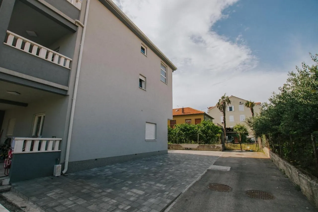 Guest house Royal Blue House 1 Hotel Kastela Croatia