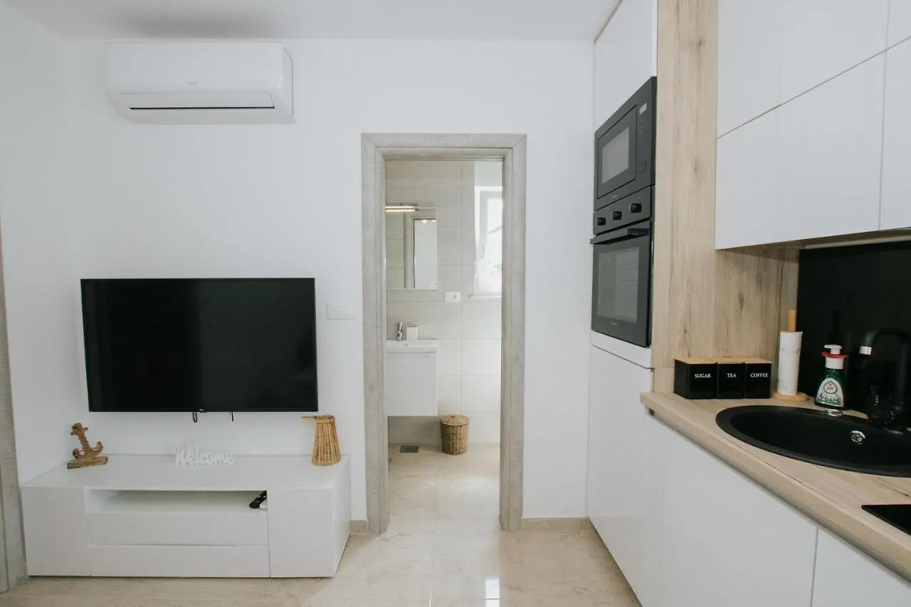 Отель Royal Blue House 1 Каштела 0*,  Хорватия